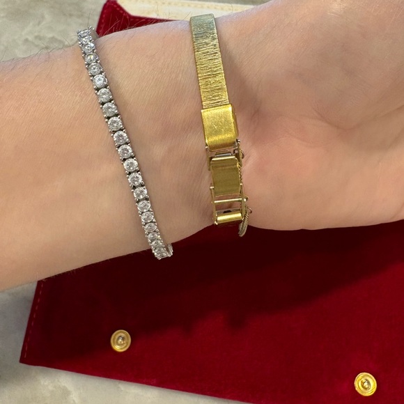 Vintage dainty Gold Watch pulsar Bracelet - Picture 5 of 8